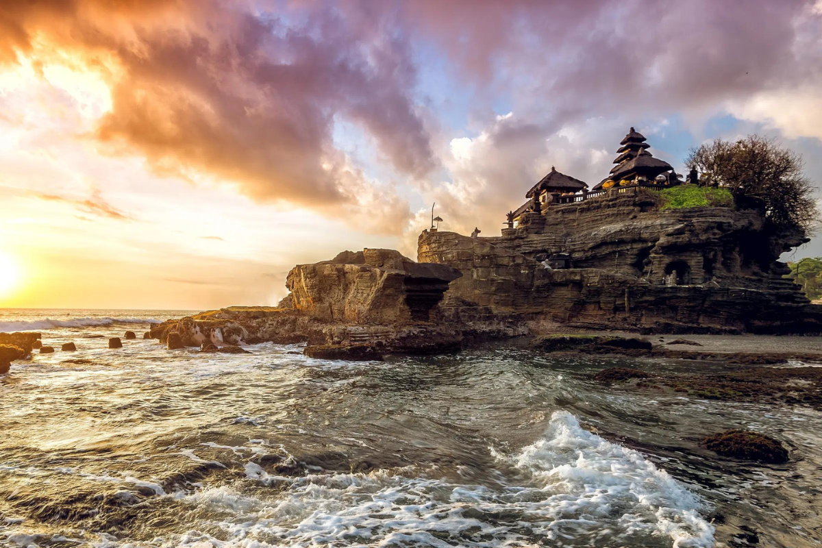 Sunset at Purah Tanah Lot